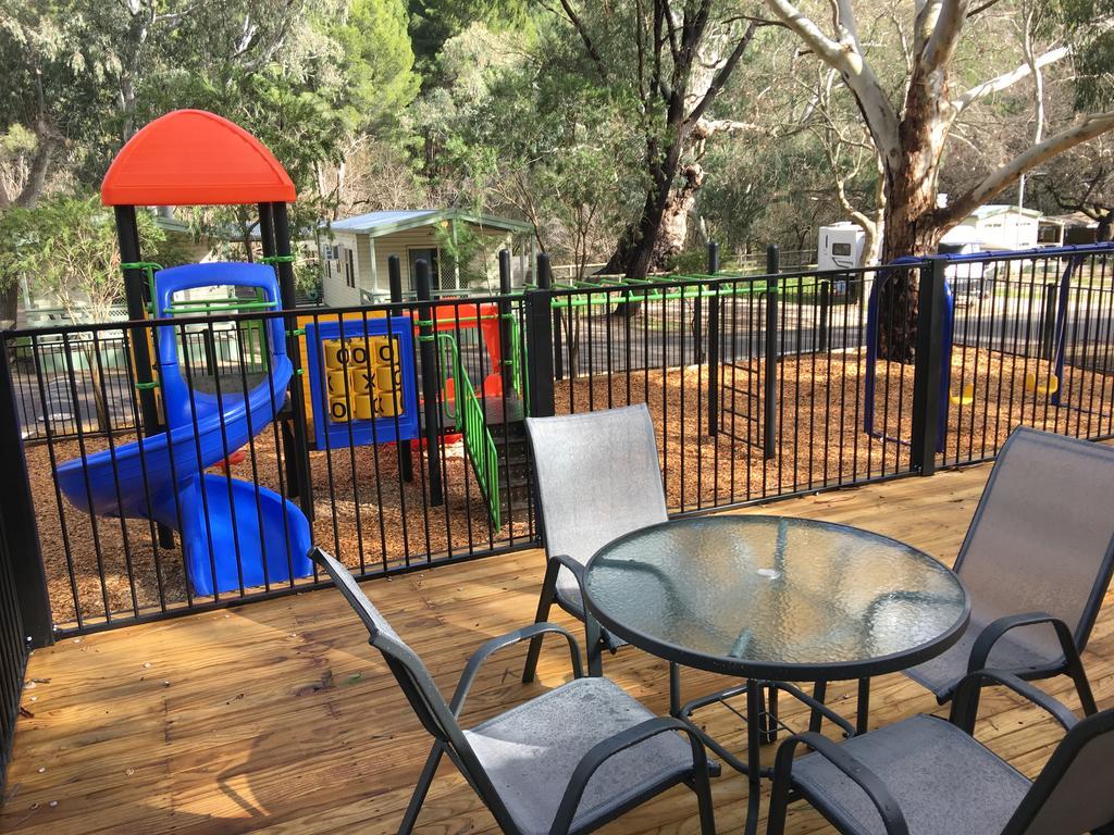 Hotel Adelaide Brownhill Creek Tourist Park Extérieur photo