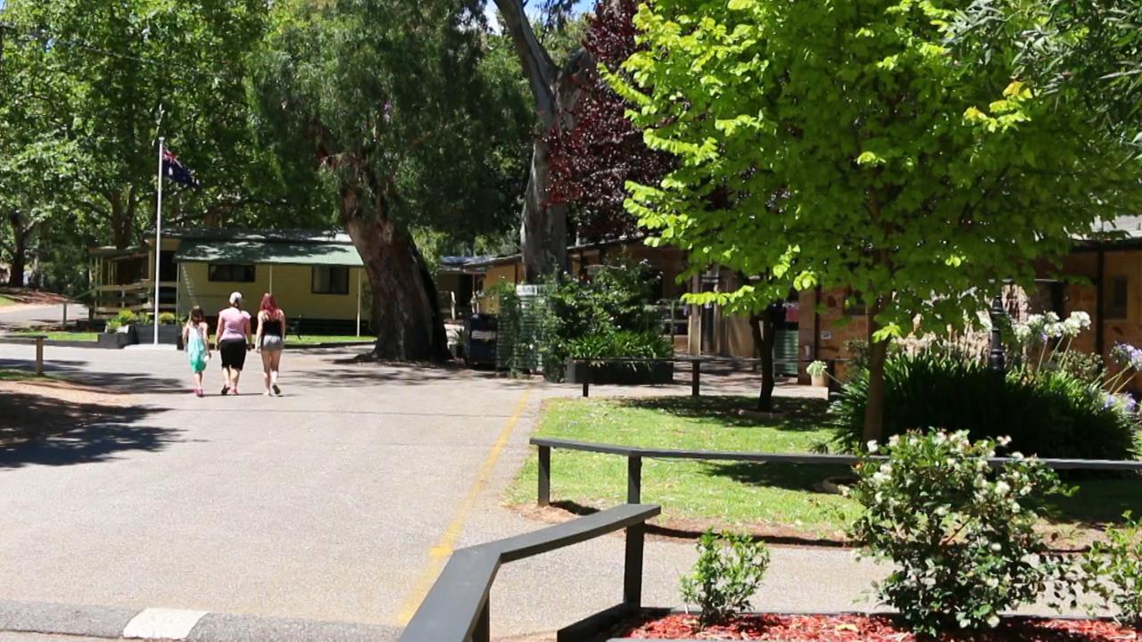 Hotel Adelaide Brownhill Creek Tourist Park Extérieur photo
