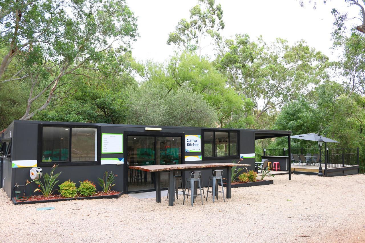 Hotel Adelaide Brownhill Creek Tourist Park Extérieur photo